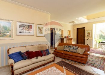 Soggiorno - Villa Tropea
 
13-9, Aci Sant'Antonio - foto 30