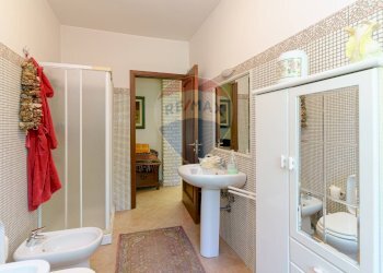 Bagno - Villa Tropea
 
13-9, Aci Sant'Antonio - foto 58