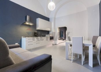 Sala da pranzo - Trilocale via Sella
 
26, Catania - foto 1