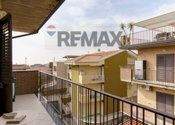 Balcone - Appartamento Via Giacomo Leopardi
 
22, Gravina di Catania - foto 18