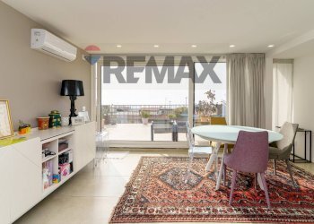 Sala da pranzo - Appartamento Via Giacomo Leopardi
 
22, Gravina di Catania - foto 47