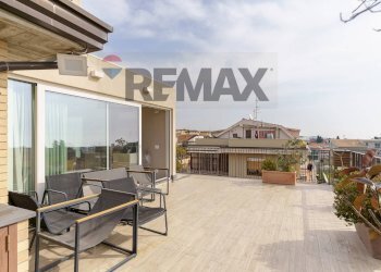 Terrazza - Appartamento Via Giacomo Leopardi
 
22, Gravina di Catania - foto 55