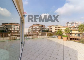 Terrazza - Appartamento Via Giacomo Leopardi
 
22, Gravina di Catania - foto 58