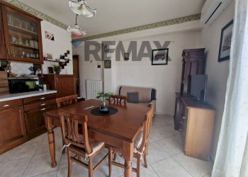 Sala da pranzo - Casa indipendente via Croce Valverde
 
49, Enna - foto 9