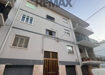 Edificio all\'aperto - Appartamento via nino di franco
 
30, Augusta - foto 2