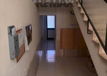 Scale - Appartamento via nino di franco
 
30, Augusta - foto 8