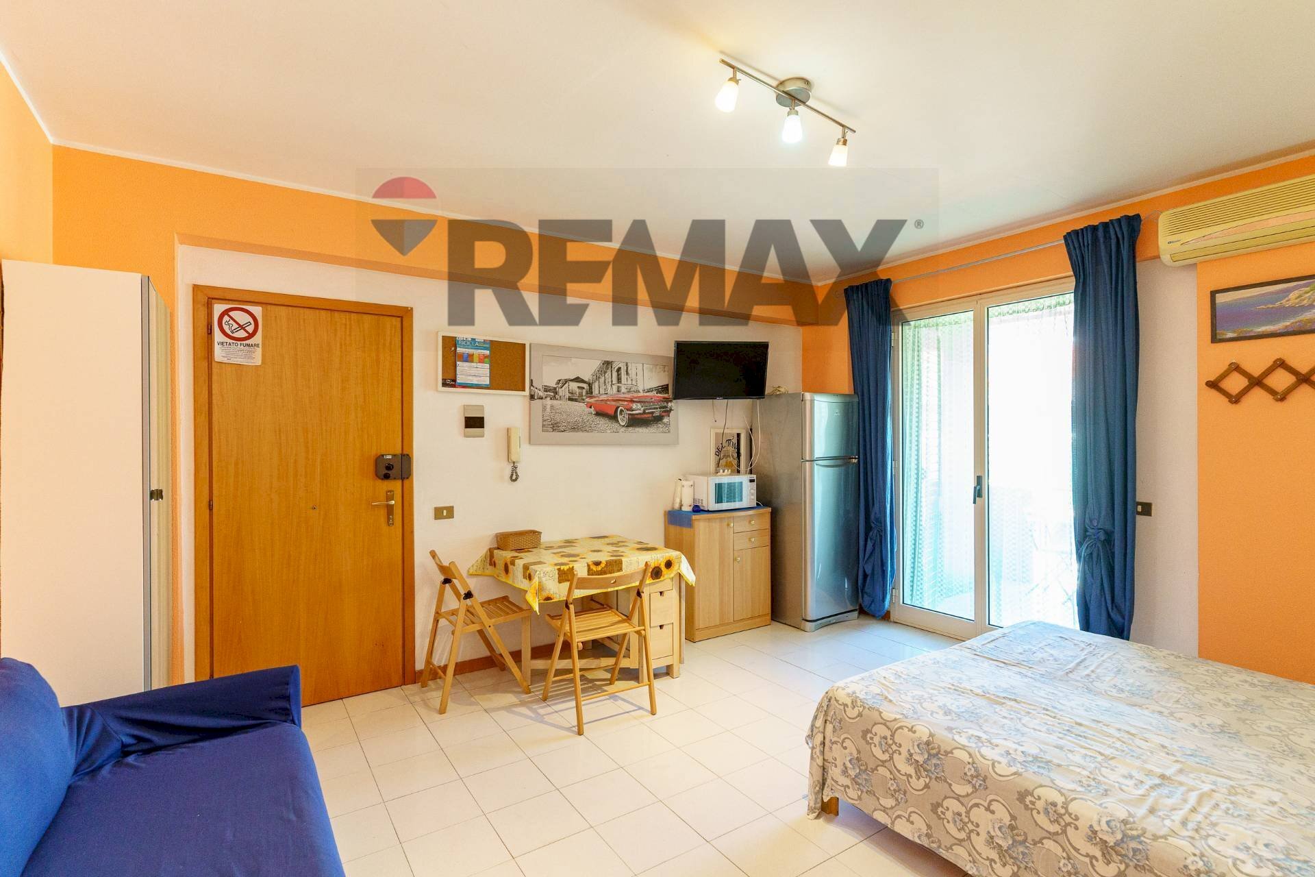 Camera / camera da letto - Monolocale Via Spiaggia
 
117, Mascali - foto 2