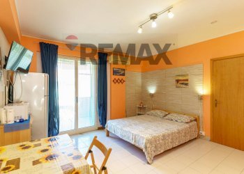 Camera / camera da letto - Monolocale Via Spiaggia
 
117, Mascali - foto 1