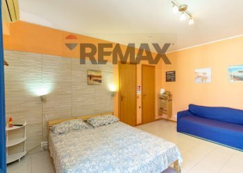 Camera / camera da letto - Monolocale Via Spiaggia
 
117, Mascali - foto 3