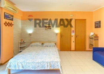 Camera / camera da letto - Monolocale Via Spiaggia
 
117, Mascali - foto 6