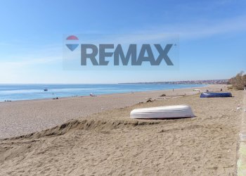 Vista dell\'acqua - Monolocale Via Spiaggia
 
117, Mascali - foto 26