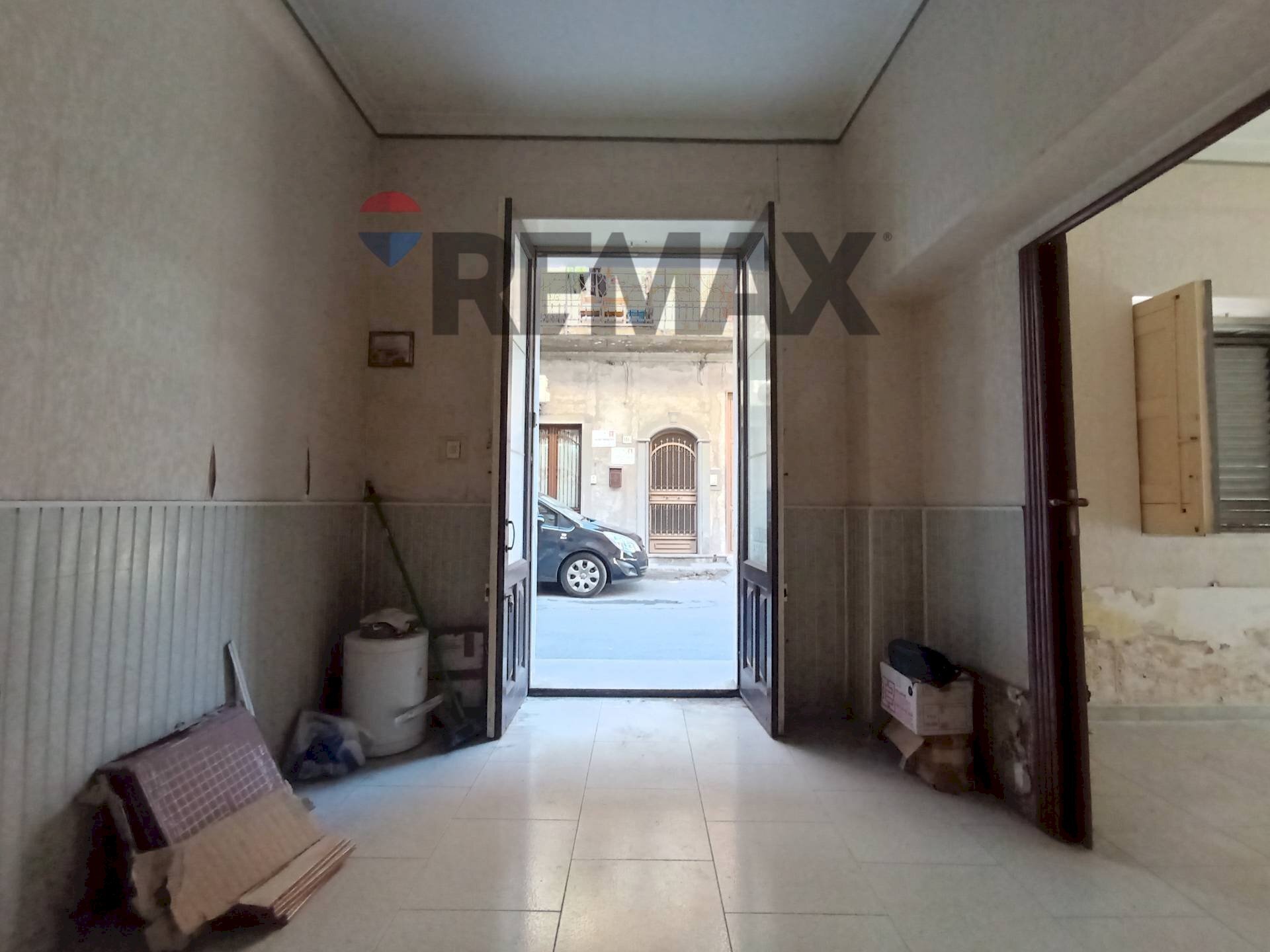 Stanza vuota - Bilocale Via Bari
 
136, Paterno - foto 2