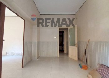 Stanza vuota - Bilocale Via Bari
 
136, Paterno - foto 4