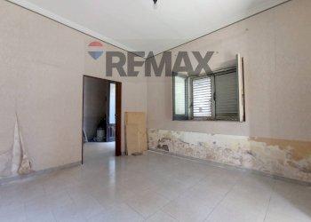 Stanza vuota - Bilocale Via Bari
 
136, Paterno - foto 7