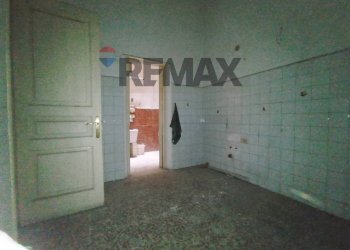 Stanza vuota - Bilocale Via Bari
 
136, Paterno - foto 14