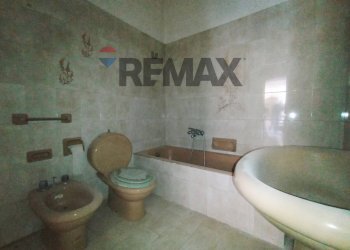 Bagno - Bilocale Via Bari
 
136, Paterno - foto 18