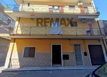 Edificio all\'aperto - Bilocale Via Bari
 
136, Paterno - foto 24