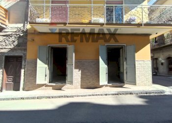 Edificio all\'aperto - Bilocale Via Bari
 
136, Paterno - foto 26