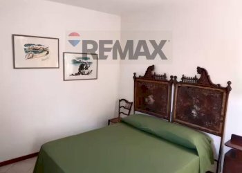 Camera / camera da letto - Appartamento via Quattro Novembre
 
61, Floridia - foto 9