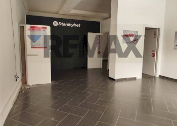 Stanza vuota - Commercial Premises VIA SARDEGNA
 
6, Caltagirone - photo 3