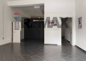 Ricezione / Lobby - Commercial Premises VIA SARDEGNA
 
6, Caltagirone - photo 4