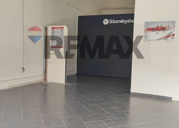 Stanza vuota - Commercial Premises VIA SARDEGNA
 
6, Caltagirone - photo 15