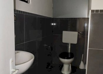 Bagno - Commercial Premises VIA SARDEGNA
 
6, Caltagirone - photo 16