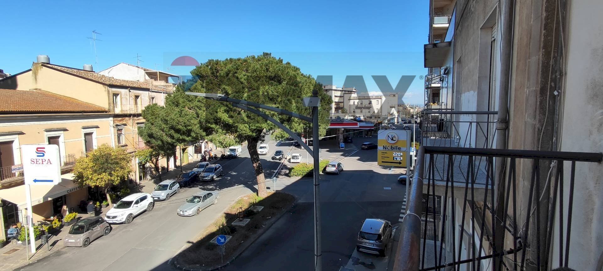 Edificio all\'aperto - Quadrilocale VIA GIORGIO ARCOLEO
 
154, Caltagirone - foto 2