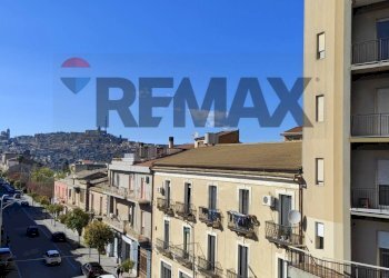 Edificio all\'aperto - Quadrilocale VIA GIORGIO ARCOLEO
 
154, Caltagirone - foto 1