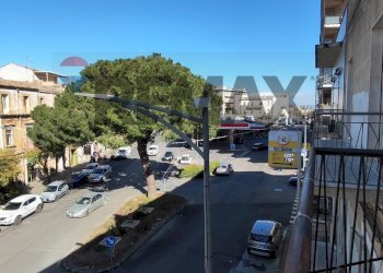 Edificio all\'aperto - Quadrilocale VIA GIORGIO ARCOLEO
 
154, Caltagirone - foto 2