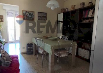 Sala da pranzo - Quadrilocale VIA GIORGIO ARCOLEO
 
154, Caltagirone - foto 3