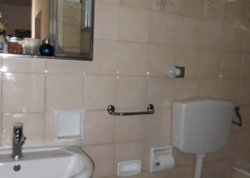 Bagno - Quadrilocale VIA GIORGIO ARCOLEO
 
154, Caltagirone - foto 15