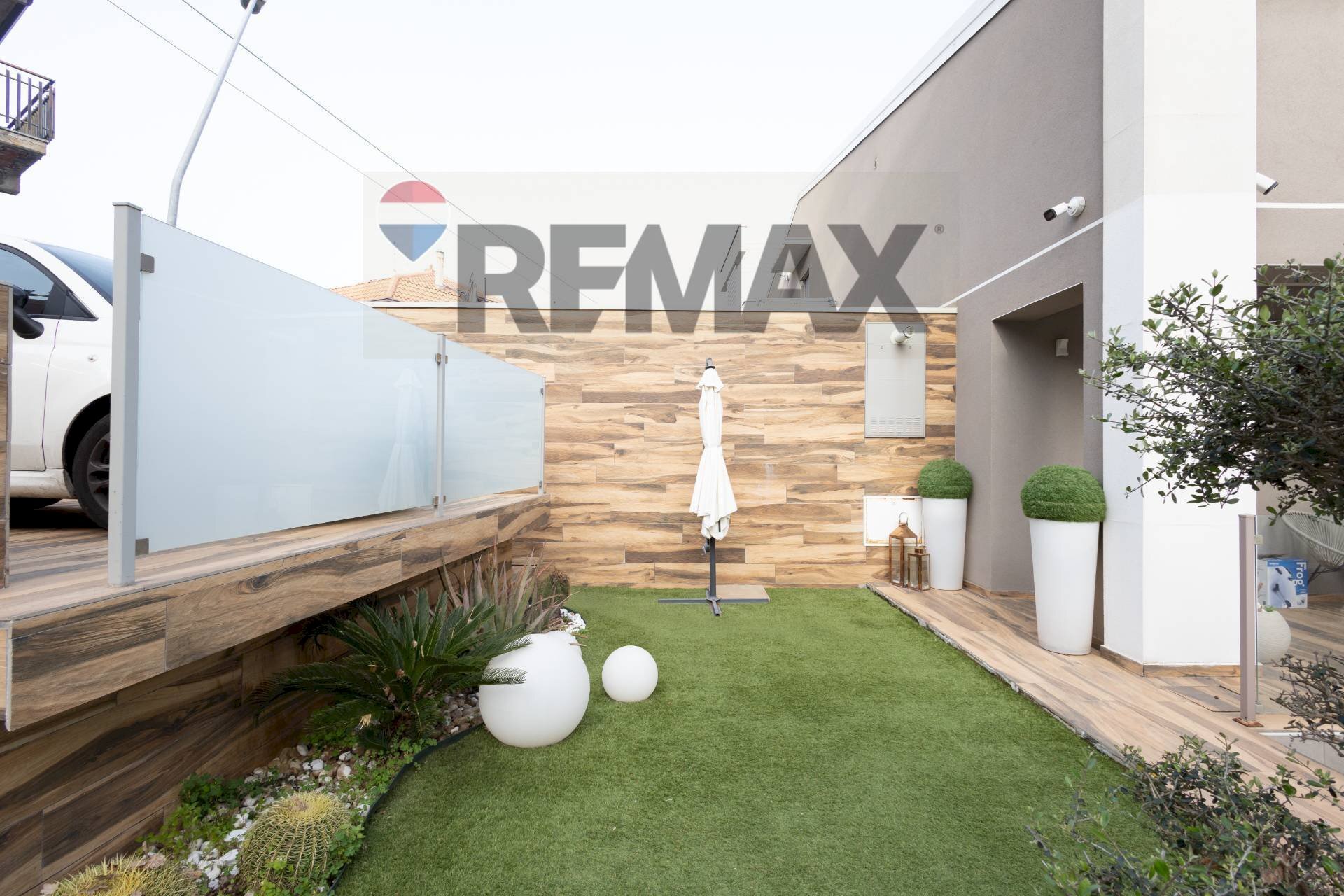 Giardino - Villa Via Cervino
 
5, San Giovanni la Punta - foto 1