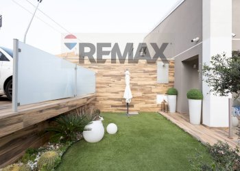 Giardino - Villa Via Cervino
 
5, San Giovanni la Punta - foto 1