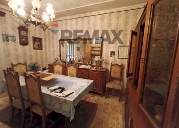 Sala da pranzo - Independent house Via Vetrano
 
12, Catania - photo 14