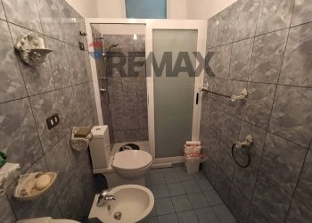 Bagno - Independent house Via Vetrano
 
12, Catania - photo 20