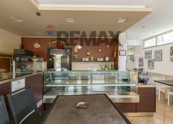 Cucina - Locale Commerciale Via Santa Maria la Stella
 
9, Aci Sant'Antonio - foto 12