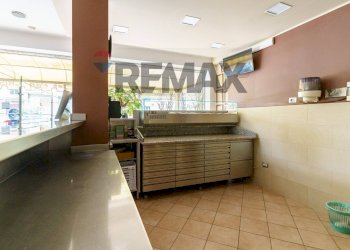 Ricezione / Lobby - Locale Commerciale Via Santa Maria la Stella
 
9, Aci Sant'Antonio - foto 16