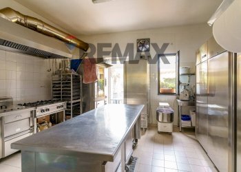 Cucina - Locale Commerciale Via Santa Maria la Stella
 
9, Aci Sant'Antonio - foto 19