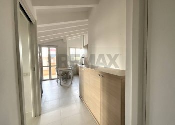 Hall / corridoio - Bilocale Viale Einaudi, Arese - foto 7