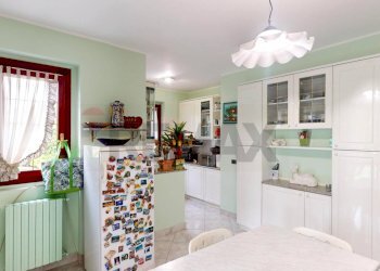 Cucina - Villa Caronno Pertusella - foto 10