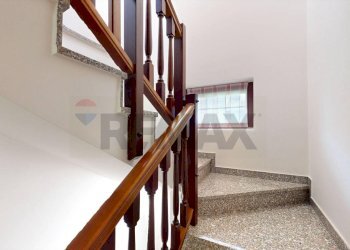 Scale - Villa Caronno Pertusella - foto 35