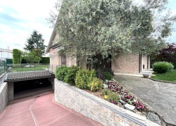 Giardino - Villa Caronno Pertusella - foto 48