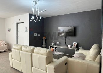 Soggiorno - Trilocale Viale dei Gerani
 
snc, Manfredonia - foto 5