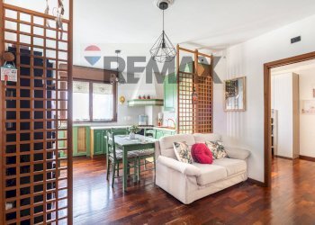 Sala da pranzo - Two-room apartment Via Pertini
 
6, Locate di Triulzi - photo 1