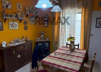 Sala da pranzo - Appartamento via Delle Orchidee
 
8, Melilli - foto 3