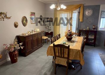Sala da pranzo - Appartamento via Delle Orchidee
 
18, Melilli - foto 4