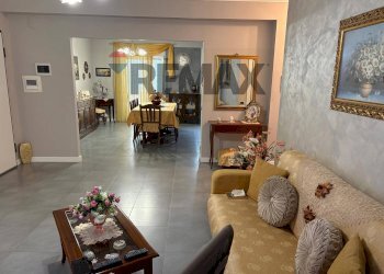 Sala da pranzo - Appartamento via Delle Orchidee
 
18, Melilli - foto 8