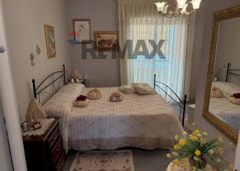 Camera / camera da letto - Appartamento via Delle Orchidee
 
18, Melilli - foto 9