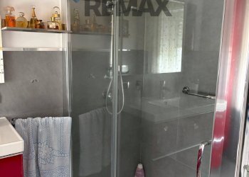 Bagno - Appartamento via Delle Orchidee
 
18, Melilli - foto 15